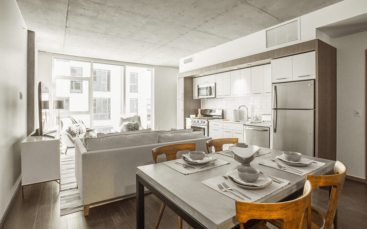 Block 17 Apartments High-Rise Dining Room and Kitchen